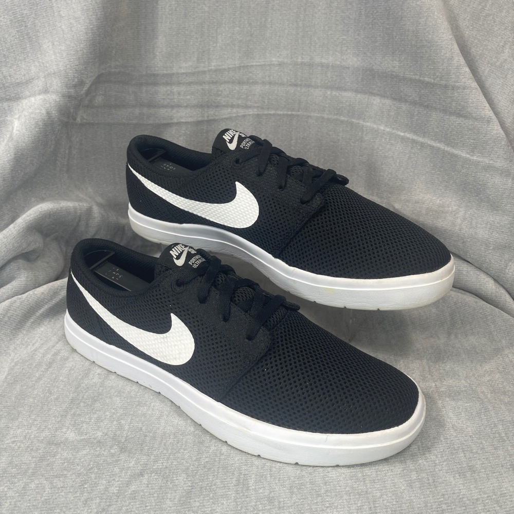 Nike SB Portmore II Ultralight Women 8 Black White Skate Shoes 880271-010